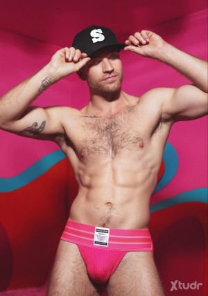 Xtudr - collin: My name is Collin and I'm looking for a boyfriend 
    