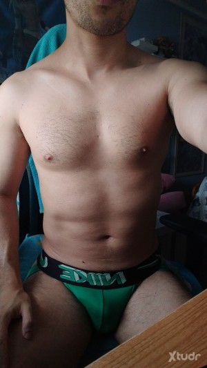 Xtudr - SwimmerEgo: Muscular, athlete and swimmer.