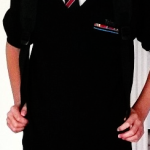 Xtudr - Alumnosumiso: I'm a fetishist of school uniforms, gags, masks, and sports equipment.
I like spank, bondage, mummification, and cum c...