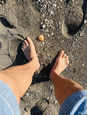 Xtudr - solopies: Quieres un masaje de pies??🦶🏻🦶🏻me ofrezco sin problemas,PIEZACOS bien cuidados, NO OLORES, en principio solo 🦶🦶🦶,
Amos cas...