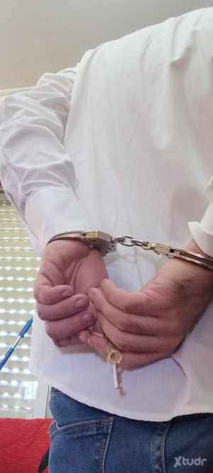 Xtudr - Javier93: Bondage como estilo de vida, ser libre y feliz estando totalmente inmovilizado.
Todas las fotos son mías, agradecido enorm...