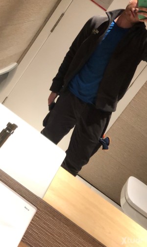 Xtudr - Dirtysmegma: I'm looking for a cock with smegma cheese to clean.