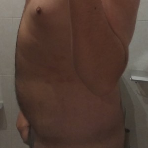 Xtudr - oso-gordito22: Oso gordito con ganas de polla, de que me coman los pezones y de que me hagan correr sin tocarme.