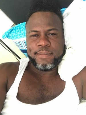 Xtudr - masterblacklobo: Master black wolf looking for submissive and slaves