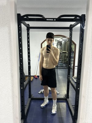 Xtudr - escupe: Me encanta que me humillen, y que sean dominantes conmigo