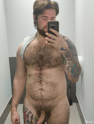 Xtudr - ElHomoViking: Solo un chaval de 23 años que quiere pasarlo de puta madre con mucho cerdeo, morbo y acabar temblando del gusto. Abier...