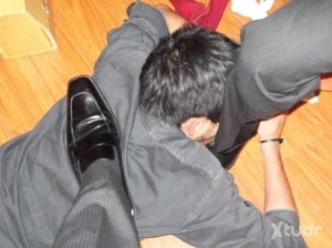 Xtudr - Lustrabotas_Mexicano: Only a bastard who enjoys kneeling to shine the shoes of a man. I want to be useful to a superior man. If you'...