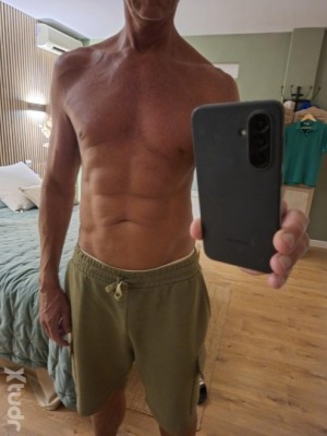 Xtudr - jeffmaster: I'm a Dutchman, often in Holland (Utrecht/Amsterdam) but I live in Spain (Malaga). Mainly looking for submissive men, ma...