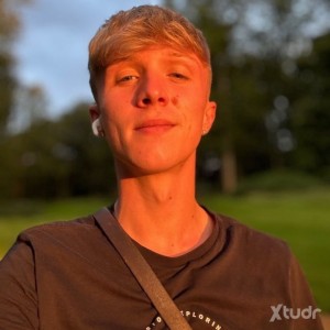Xtudr - Ericjunnt: I’m Proudly Gay looking for something serious 
