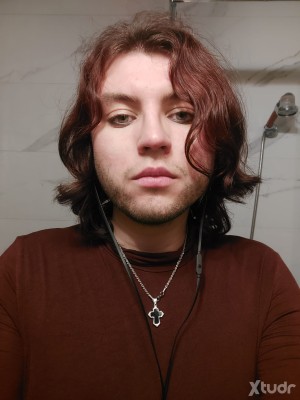 Xtudr - fedefont016: Hello, I'm a 25-year-old gay guy living in Barcelona who wants to have his first experiences in the world of nudism. I ...