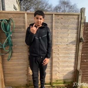 Xtudr - ray31: I like to fuck i got a big dick anyone im brum?