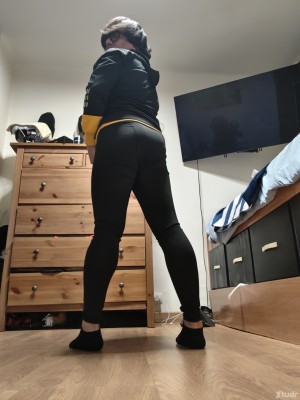 Xtudr - SofiaBarcelon1: Hola, yo soy un chico gay sumiso y me gusta mucho vestirme de chica @sofiabarcelon1.9