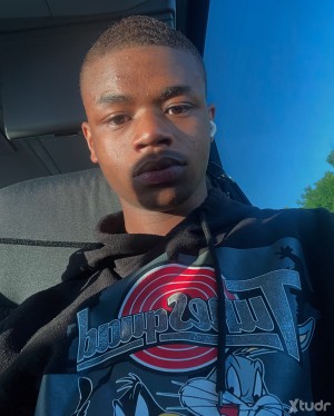 Xtudr - TheerealGoldenmj: My Name is Marquis I am a bottom single gay from Baltimore 