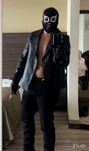 Xtudr - MasterMexicano: Alpha Master, Latin and arrogant.
Master Cash 💪🏽
The only way you'll get to see me again is with your worship.
If yo...