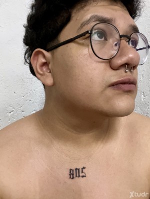 Xtudr - jhoniy: Pasivo sumiso, me entra el puño entero me gustan los popper y me exitan los hombres varoniles y dominantes 
Fisting, lluvia ...