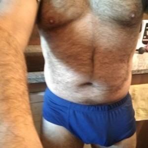 Xtudr - morboso: I'm a male on the street, submissive in bed, I'm looking for a dominant man for a session that can be ongoing, cleaning the...