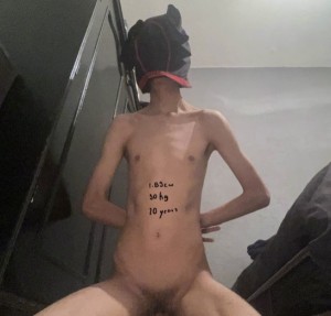 Xtudr - VSlave: I'm a submissive in search of a master or Dominant man who can keep me in chastity virtually.
I'm primarily looking for cybe...
