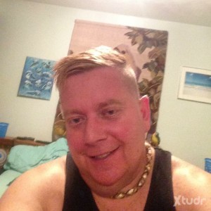 Xtudr - Pumbah69: Love Playing and hiking on trails in woods