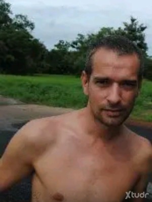 Xtudr - kotybad: Top, leather and pig. Good vibes, kink and fun.
Sometimes I like to fuck hard and others to mess around without penetration...