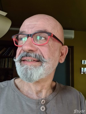 Xtudr - Servicialmamon: Calvo con barba canosa. Muy peludo, servicial y obediente. Siempre dispuesto
