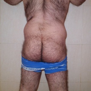 Xtudr - osetesumiso40: Tío de 40 años, Oso (sin pluma, velludo, complex gordo), pelo corto y perilla, 
Me gusta ser y ke sean higiénicos cua...