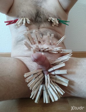 Xtudr - Shynudist1: Virgen. Soy muy sumisa y necesito entrenamiento para ser una buena puta. Me gusta mucho el BDSM en general y mi sueño es...