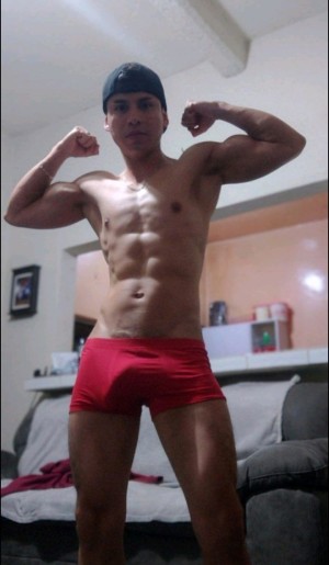 Xtudr - Lechero9: Macho en busca de sexo y aventuras, busco perras que estén dispuestas a ser 100% sumisas, si está interesada escríbeme.
La...