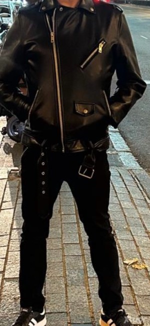 Xtudr - granada-de-paso: Soy sumiso busco macho activo  y servir a un buen amo  y ser usado por él o por quien mande solo o en grupo