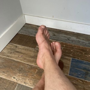 Xtudr - Hermon: Have good times, with people of my age or older, bears and hairy men are welcome.