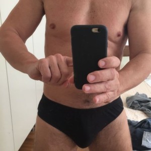 Xtudr - bimbo:  sumiso muy perrako y obediente con buen culo y boca  