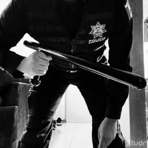 Xtudr - MasterAker666: Busco esclavo masoquista, sumiso, dulcero y sin límites. 