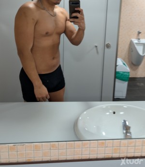 Xtudr - Pas-Mamoncete: Very interested in meeting men, active, legal and nice for pleasant encounters and if you can immerse me in the world...