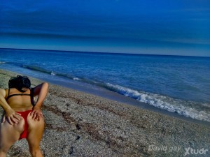 Xtudr - davoone: **NO MONEY, NO PAYMENT OR CHARGE** I'm a mature 49-year-old bottom, I love to cross-dress, wax my entire body including my ...