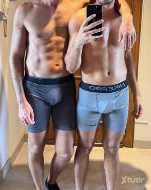 Xtudr - Pampa: Vendemos ropa interior usada.
Somos pareja de activos morbosos 