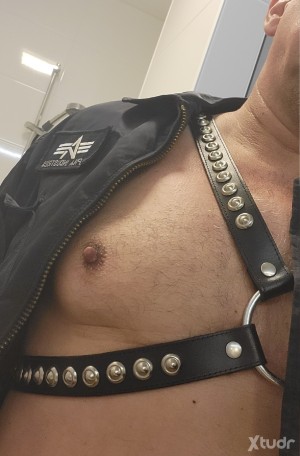 Xtudr - Olaf:  Mega tasty good horny guy, looks good. Tasty head, good cock, into male guests who are good horny and into sex with a kinky t...