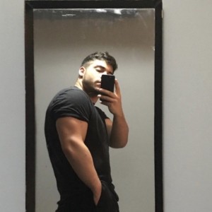 Xtudr - amo_DOM: Dominant man, get at my feet to serve me, slut.