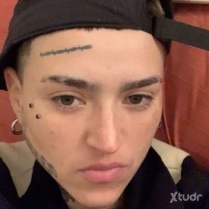 Xtudr - buscoSumiso: I'm looking for a submissive now already! I'm a trans boy.