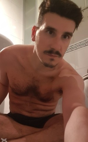 Xtudr - Morbo94🐽🦶🍑: - NPNC
- Morboso, cerdo y con ganas de caña 
- Busco Activo Dominante