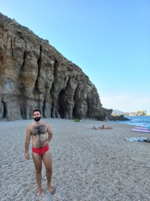 Xtudr - Cachorro26: Poca experiencia como esclavo. Aspiro a ser entrenado como esclavo doméstico. Disfruto mucho de la humillación, la disci...