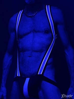 Xtudr - SIrdick: I'm an experienced, serious, responsible, and dedicated dominant man to the control of my submissive men. With just one phr...