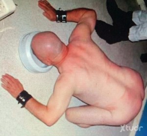 Xtudr - bondageslave54: I'm a mature submissive male, shaved head, gray beard, fat, domestic, bondage enthusiast and foot worshiper for Dom,...