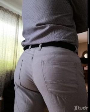 Xtudr - PlusSubmissus: Submissive with desire to find a hard, strict and masculine dominant man.
What I desire as a slave is not relevant, s...