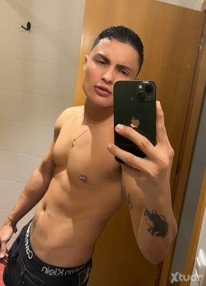Xtudr - XXLESTEBAN: 24/7 with a place in downtown Madrid. Not nauseating