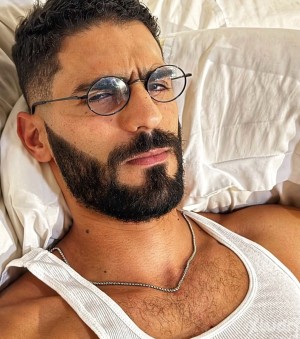 Xtudr - danielo22: I love being loved and i love adventures