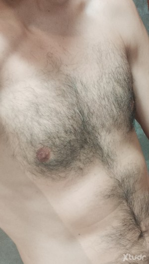 Xtudr - tragon_sum: I can translate that for you.
Novice submissive looking for dominant masters and well-endowed men to be their dog.
I und...