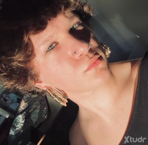 Xtudr - johnathan777: 