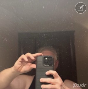 Xtudr - Larry22: 