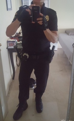 Xtudr - sexslave49: Submissive for dominants, kidnapping role play sessions, bondage, feet...