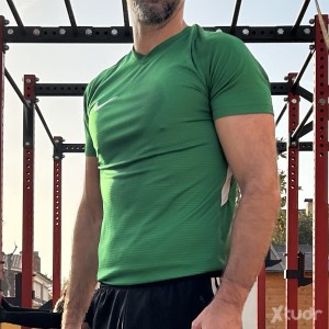 Xtudr - ToySub: Tio masculino deportista con buen cuerpo sumiso buscando amo para que me entrene y me haga suyo. Ostias bofetadas insultos h...