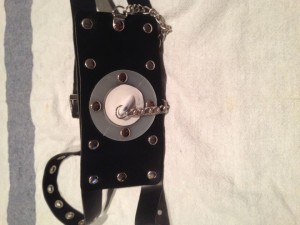 Xtudr - Latexo: Hello, I'm a submissive guy. I just want to please the person I'm with. My pleasure is to wear latex stockings, high-heeled ...